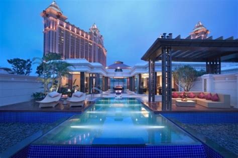 Thai-Inspired Pool Villas At Banyan Tree Macau