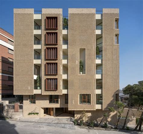 Zendegi Building / Faraman Design and Construction Office | ArchDaily