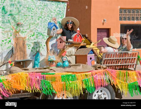 Float Parade Mexico Hi Res Stock Photography And Images Alamy