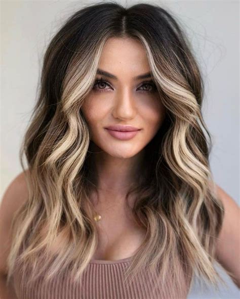 40 Best Money Piece Hair Trend Ideas For 2024 Hair Adviser Brown Blonde Hair Brunette Hair