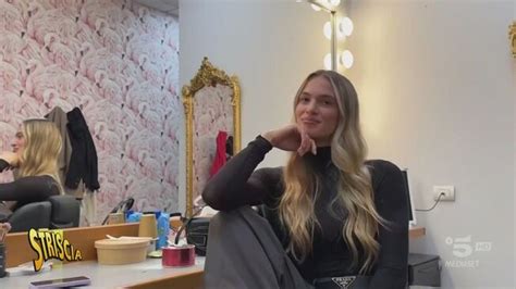 Il Video Del Backstage Dell Aspirante Velina Federica Balzano