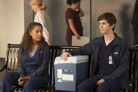 Watch The Good Doctor Season 1 Episode 3 Online - TV Fanatic