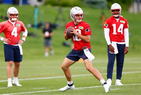 Patriots Quarterback Preview With Training Camp Approaching Heres