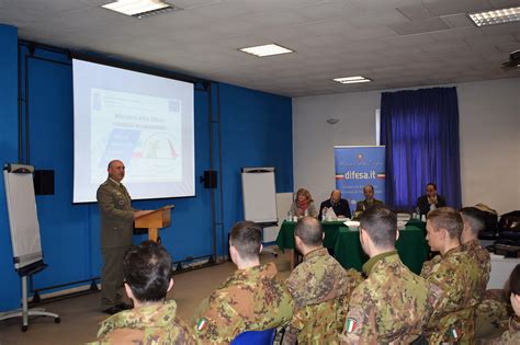 Convegno Sugli Sbocchi Occupazionali Esercito Italiano