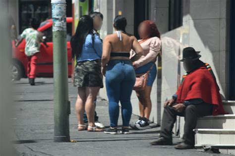 Prostitución Se Extiende En Las Calles De Ambato Diario La Hora