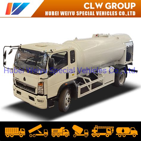 HOWO 8 000 Liters 8cbm 4 Tons LPG Gas Refilling Bobtail Truck China