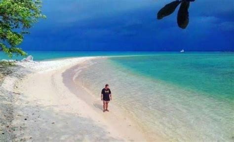 Pulau Liwungan Di Pandeglang Sajikan Suasana Alam Yang Asri Bagi