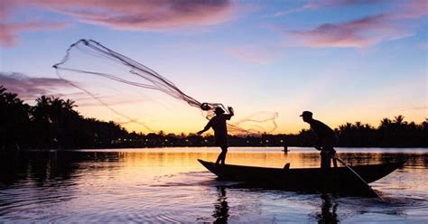 Hoi An Gita In Barca Al Tramonto Con Esperienza Di Pesca E Barbecue