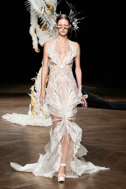 Collection Meta Morphism Haute Couture Iris Van Herpen