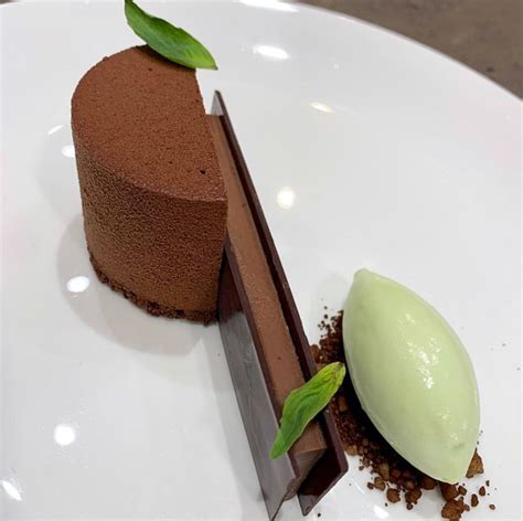 Valrhona Chocolate Premium French Chocolate Official Page Fine Dining Desserts Desserts