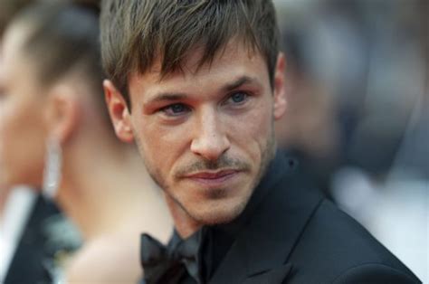 Gaspard Ulliel Enla Ant Vicky Krieps Ce Clich Bouleversant D Voil