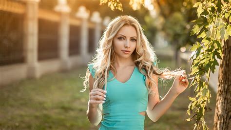 Girl Model Women White Curly Hair Photoshoot Blur Background Greebn Leaves Aqua Color Dress Hd