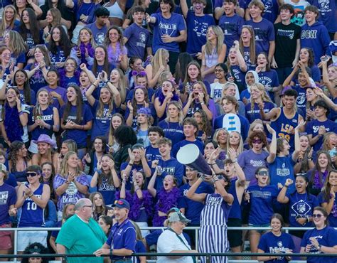 Photos Downers Grove South Vs Downers Grove North Football Shaw Local