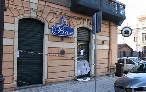 Reggio Calabria Incendiato Il New Lady Coffee Di Piazzetta Orange