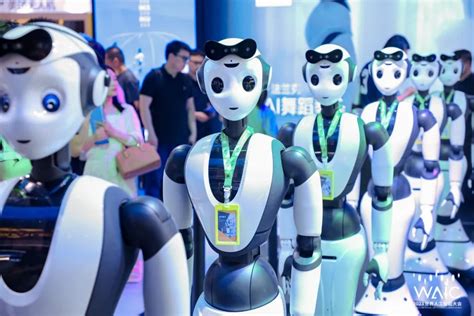 达闼具身智能成果亮相waic 2023，robotgpt让机器人活起来