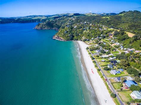 Waiheke Island Beaches: Auckland's Best Getaway