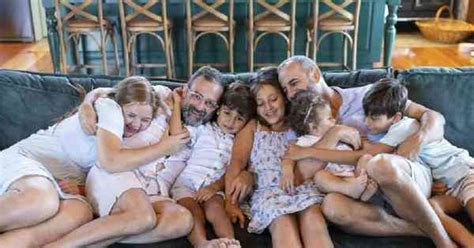 Livro Celebra A Paternidade De Pai Gay A Ado O E A Diversidade