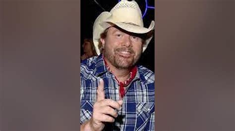 How Toby Keith Saved Merle Haggards Final Concert Shortsfeed