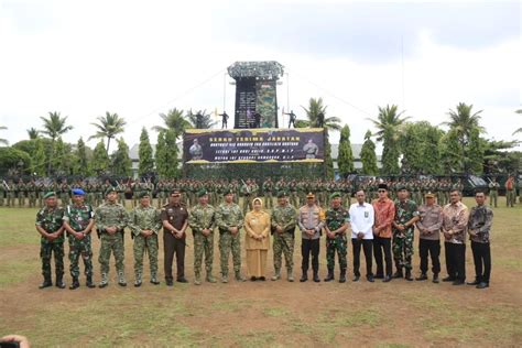 Pesta Kepemimpinan Serah Terima Tongkat Komando Danyonif Kostrad