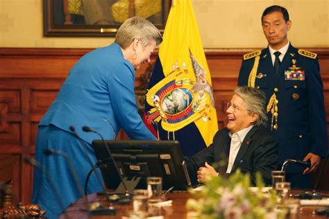 Presidencia Ecuador On Twitter El Presidente Lassoguillermo Se