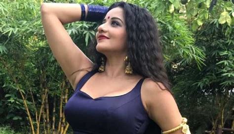 Bhojpuri Actress Monalisa Shared Hot Photos On Instagram Pictures Gone Viral Actress Monalisa