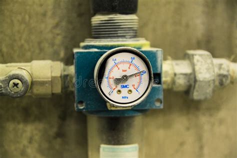 Pressure Manometer For Measuring Installed In Water Or Gas Systems