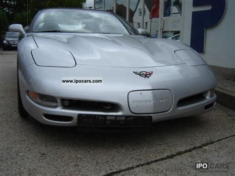 2000 Chevrolet Corvette - Car Photo and Specs