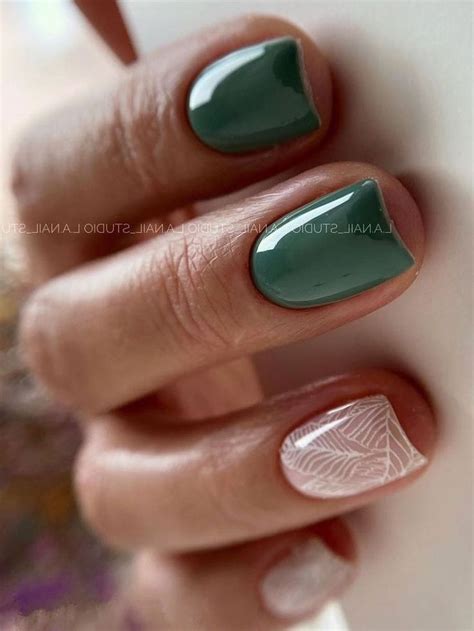 Emerald Green Nails Gorgeous Looks And Ideas To Try In