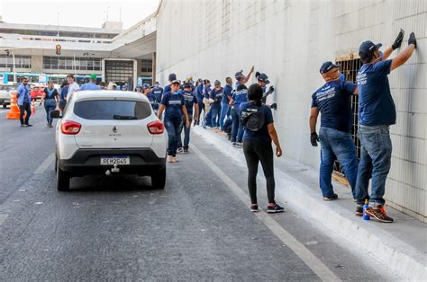 Renovadf Faz Limpeza E Pintura Das Paredes Do Viaduto Buraco Do Tatu