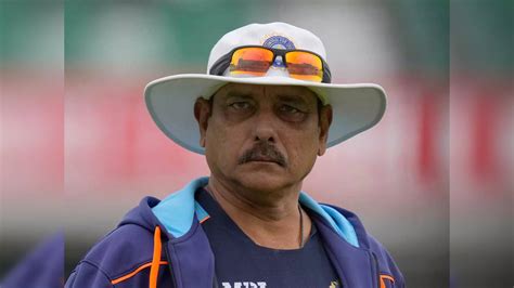 Ipl Ravi Shastri Makes Early Prediction For Playoffs Predicts