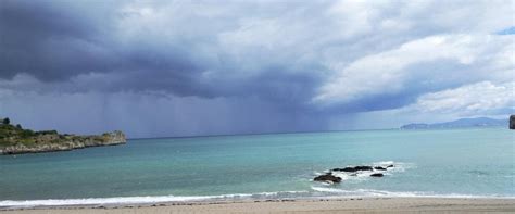 Muere Un Concejal Del Psoe En La Playa De Brazomar En Castro Urdiales