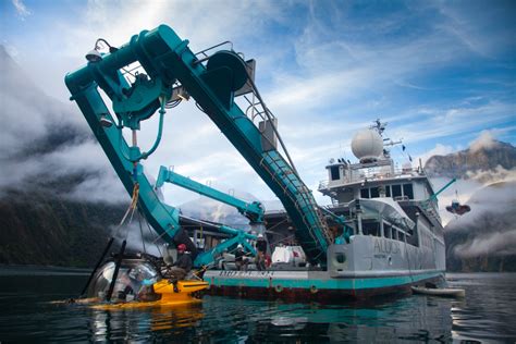 NOAA joins OceanX to advance ocean exploration and mapping