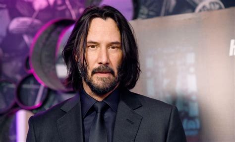 Keanu Reeves Rocked 'Tactical' Footwear With A Suit To The John Wick 3 ...