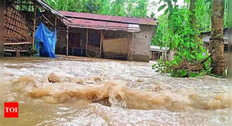 34,000 affected in Assam floods, Lakhimpur worst hit | India News ...