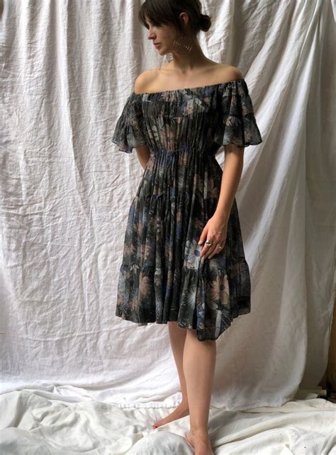 S Vintage Sheer Floral Gem