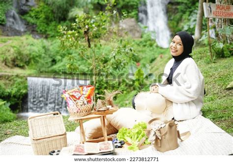 Malang Indonesia Maret 2023 Enjoy Natural Stock Photo 2273812771 | Shutterstock