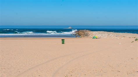 Praia Da Cova Do Vapor