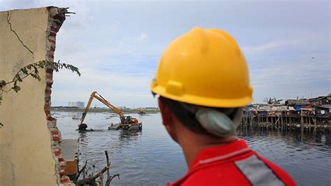 Foto Normalisasi Waduk Pluit Selesai Akhir