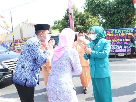 Lantik Anggotanya Nur Endah Titip Pesan Radar Kotabumi