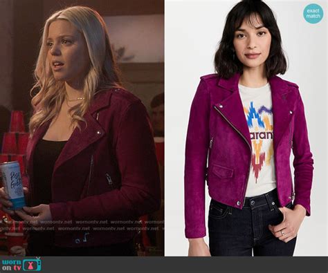 WornOnTV Leightons magenta pink suede jacket on The Sex Lives of College Girls Reneé Rapp
