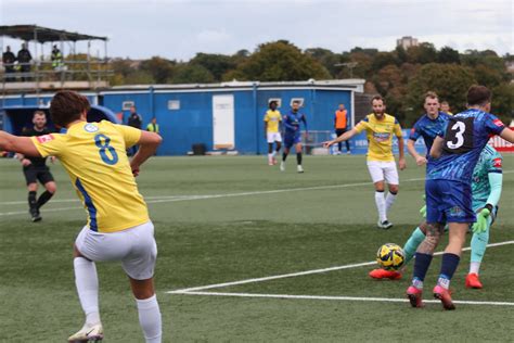 Margate Blue Enfield Town Yellow White Pitching In Flickr