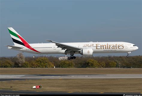 A6 ENJ Emirates Boeing 777 31HER Photo by Imre Szabó ID 1009395