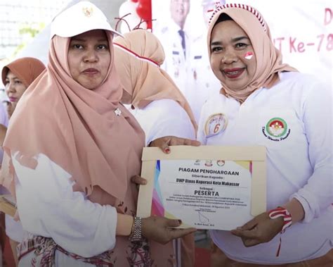 DWP Unit Diskop Dan UKM Meriahkan HUT RI Ke 78 Ikut Lomba Senam