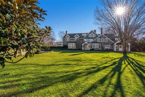 Georgica Estate In New York Listed For 19 5 Million Blending Classic