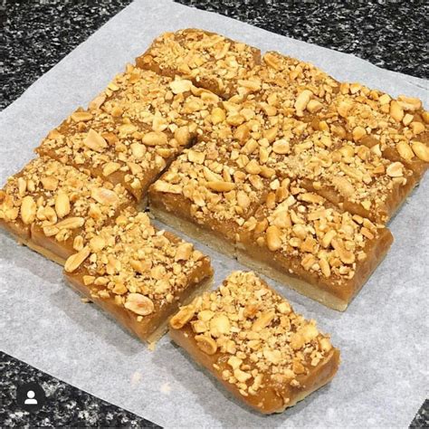 PEANUT BUTTER PROTEIN FUDGE BARS » RUN2FOOD