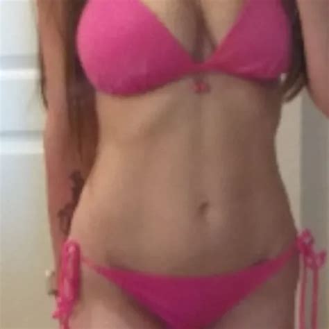 Striptease Of Oliviapeach Erotica Amateur Porn Feat Olivia Peach Xhamster