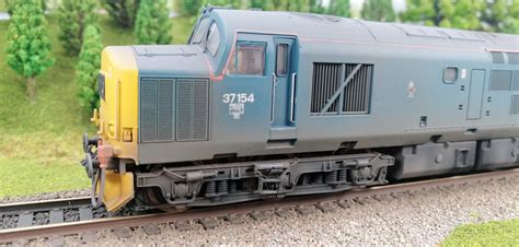 32 788 Bachmann Oo Gauge Class 37 Diesel Locomotive Br Blue Livery Gc Weathering