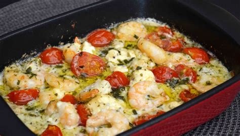 Scampis à l ail feta et tomates cerise au four Bon a Savoir