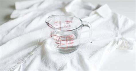 Стоит ли добавлять уксус при стирке: преимущества и недостатки