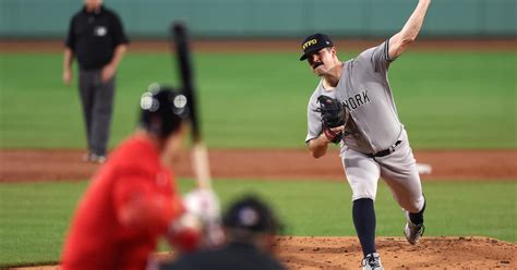 Yankees Sweep Fenway Park Doubleheader For First Time Since 2006 As Boone Gets 500th Win Cbs